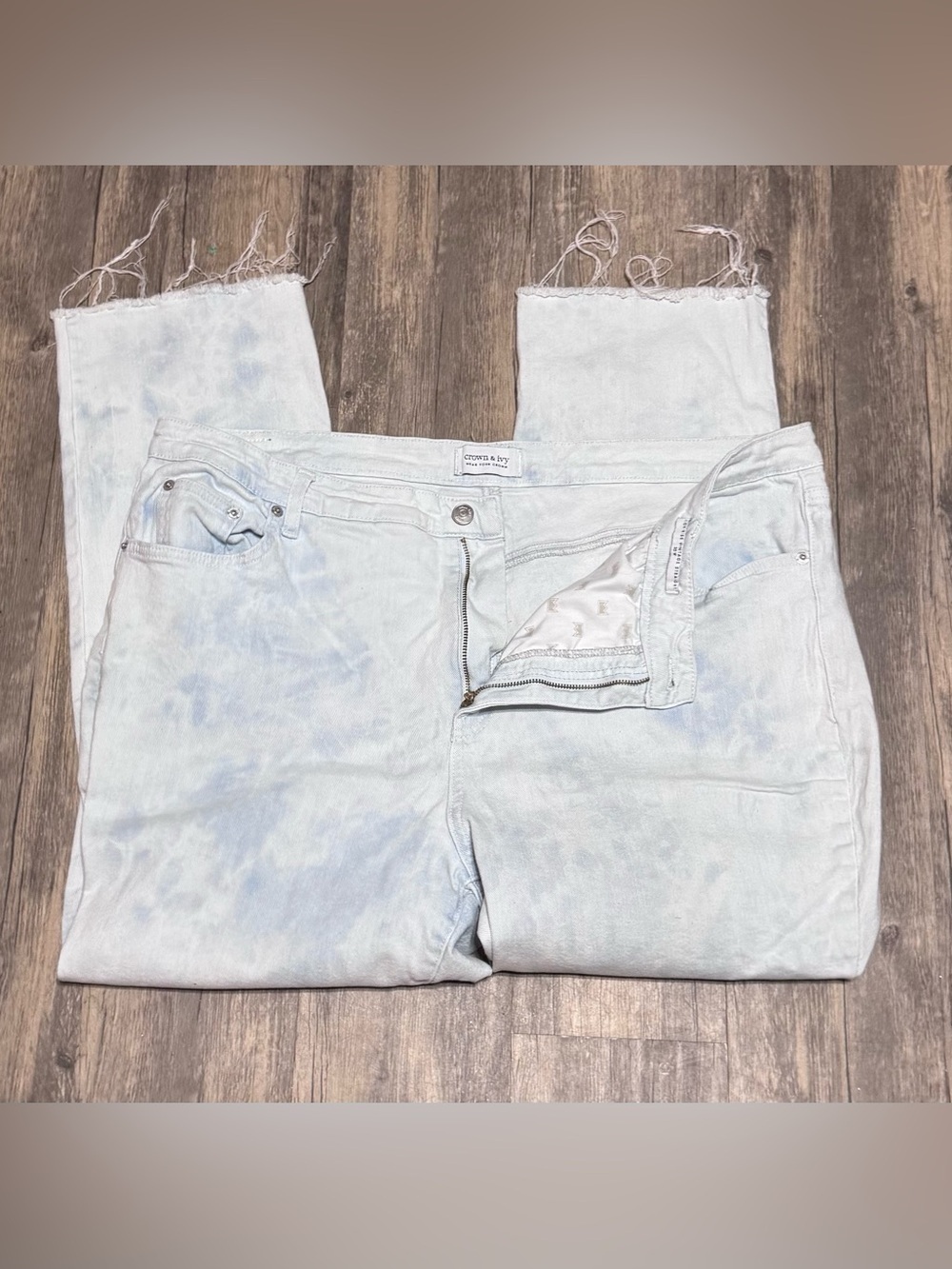 Crown & Ivy High-Rise Vintage Straight Destructed Jeans Women 20W - Picture 4 of 16